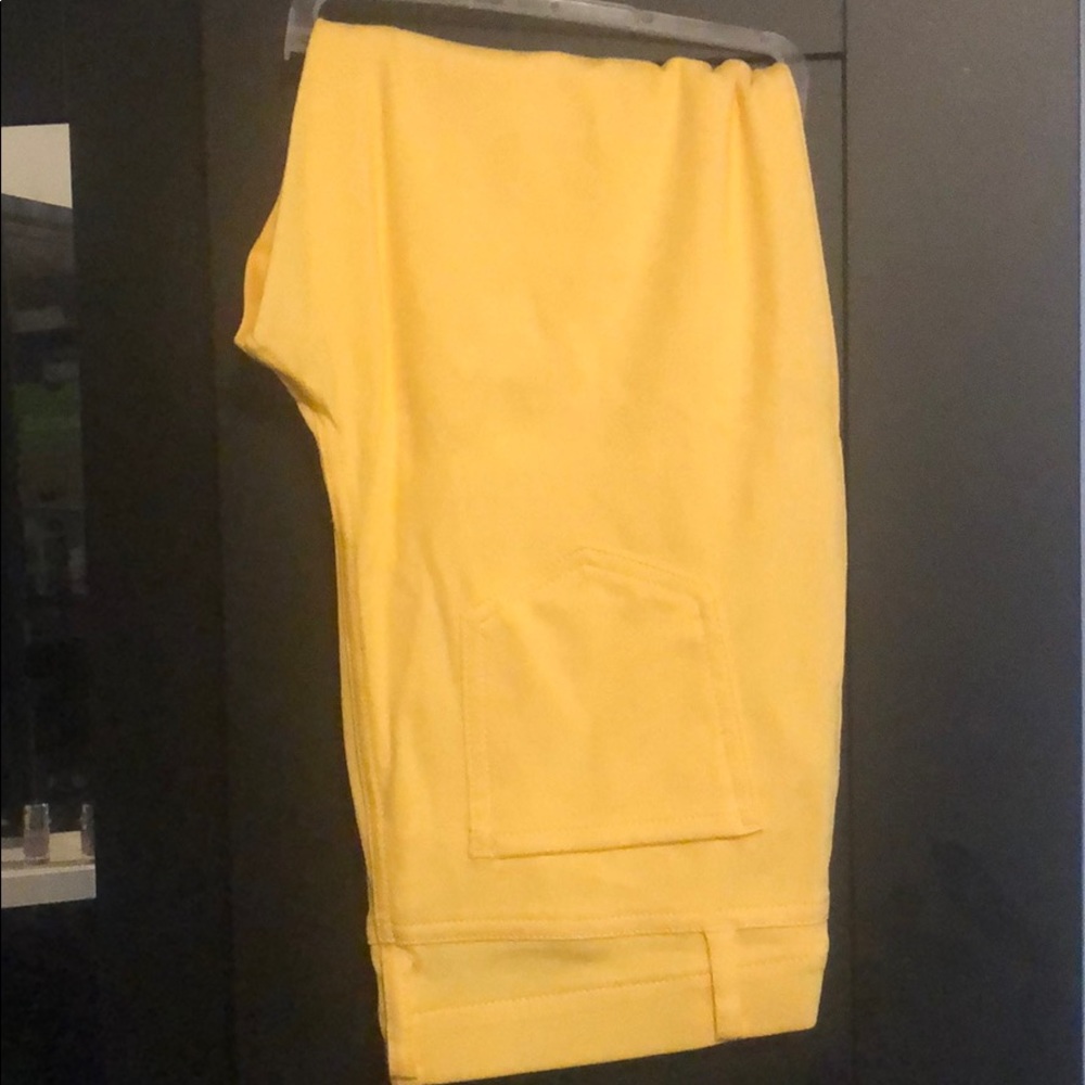 Yellow jeggings